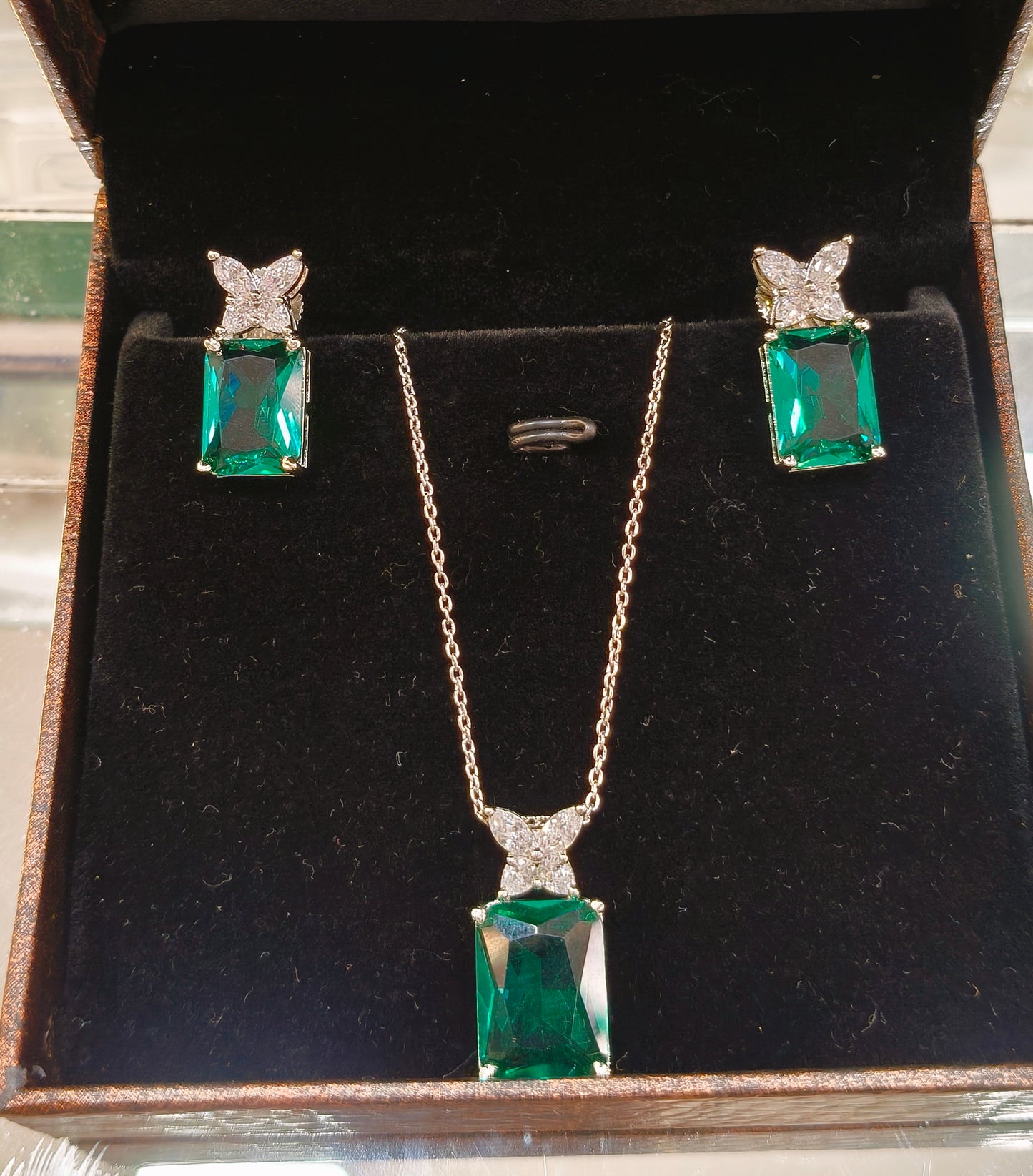 Pendant Earrings Set