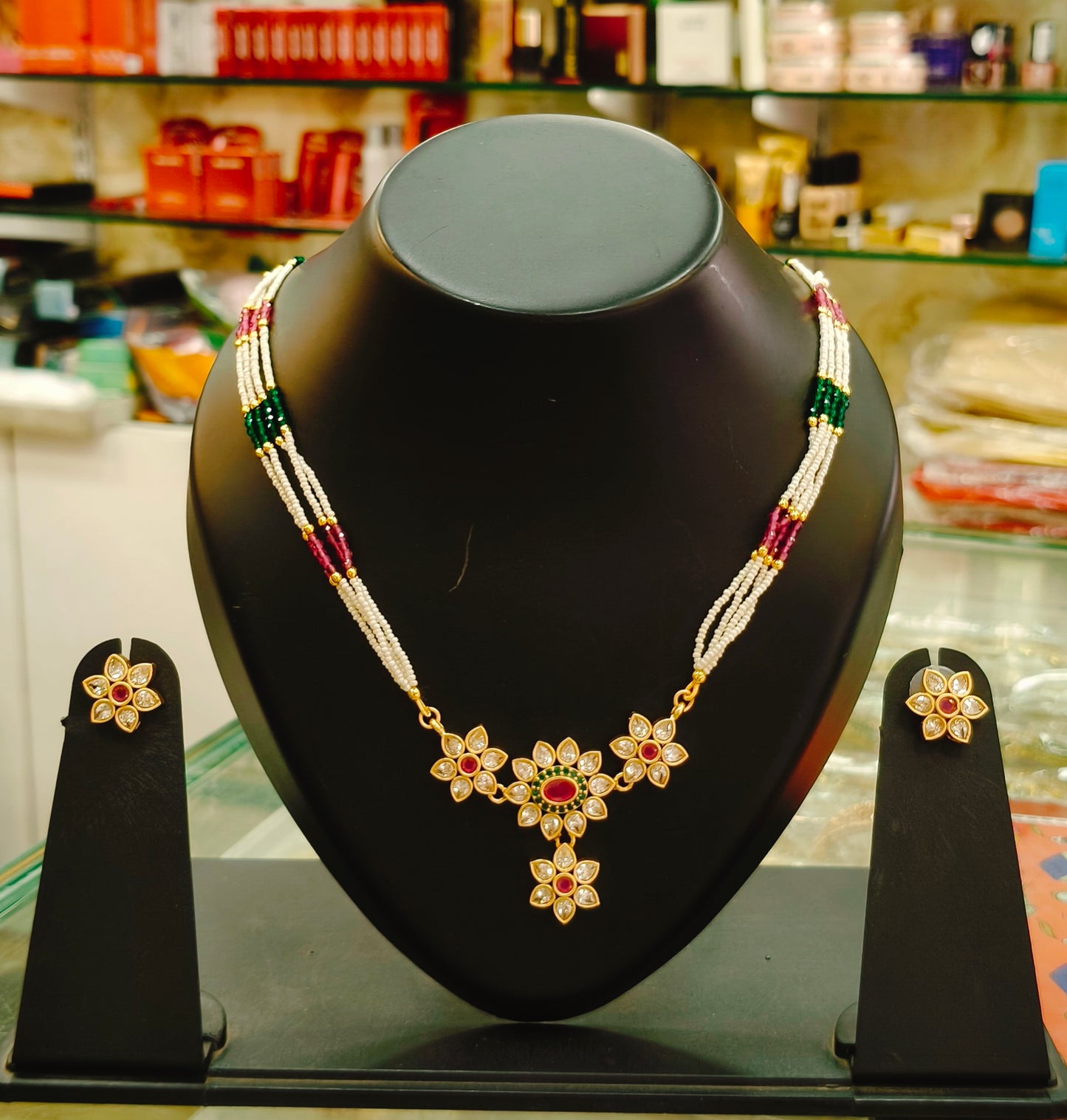 White Pearl beaded Kundan Necklace