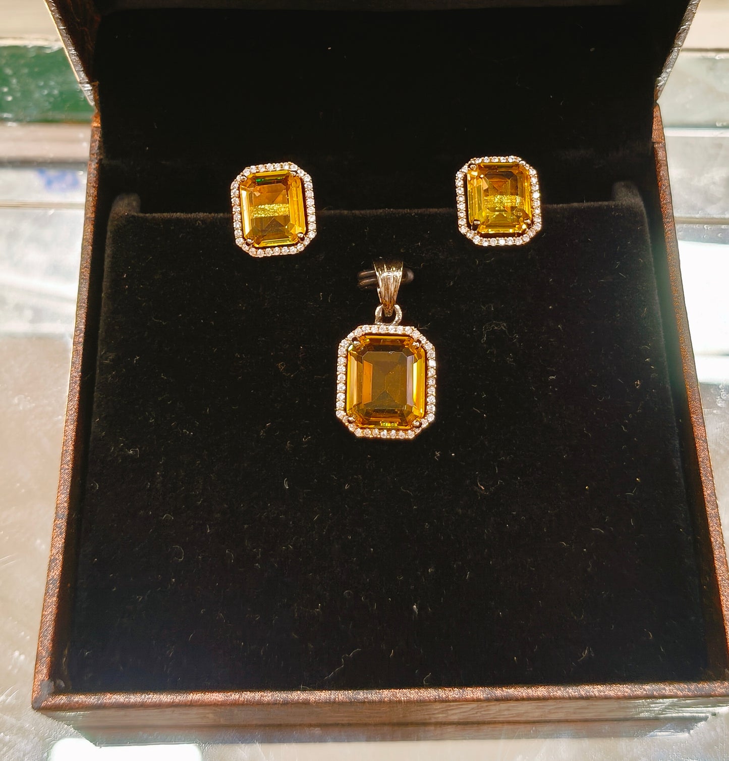 Pendant Earrings Set