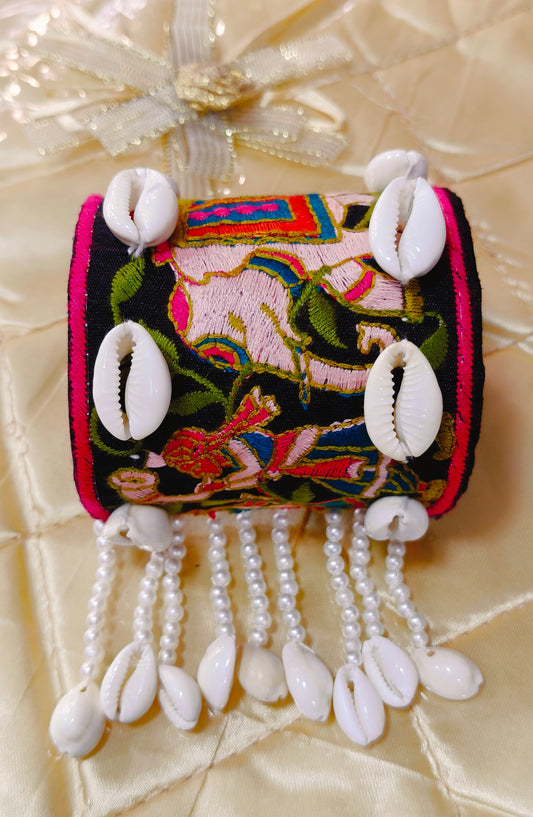 Embroidery Kada